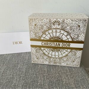 Dior Gift Box Gold and white measures 8.5 x 8.5 x 4 inches new